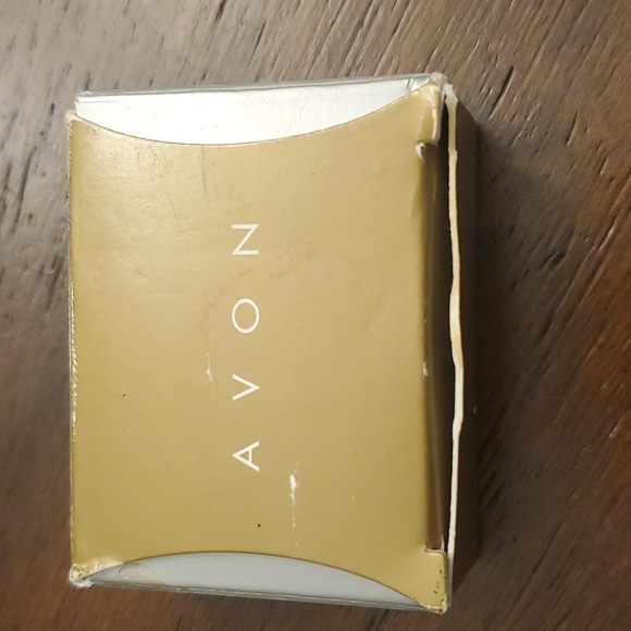 Rare Avon Gold Tone Bunny Rabbit  Earrings with faux pearl heart shaped bellies. - Picture 3 of 5